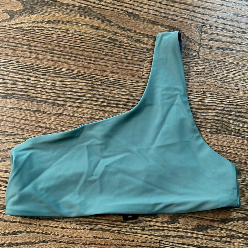 Beach Riot Medium one shoulder bikini top